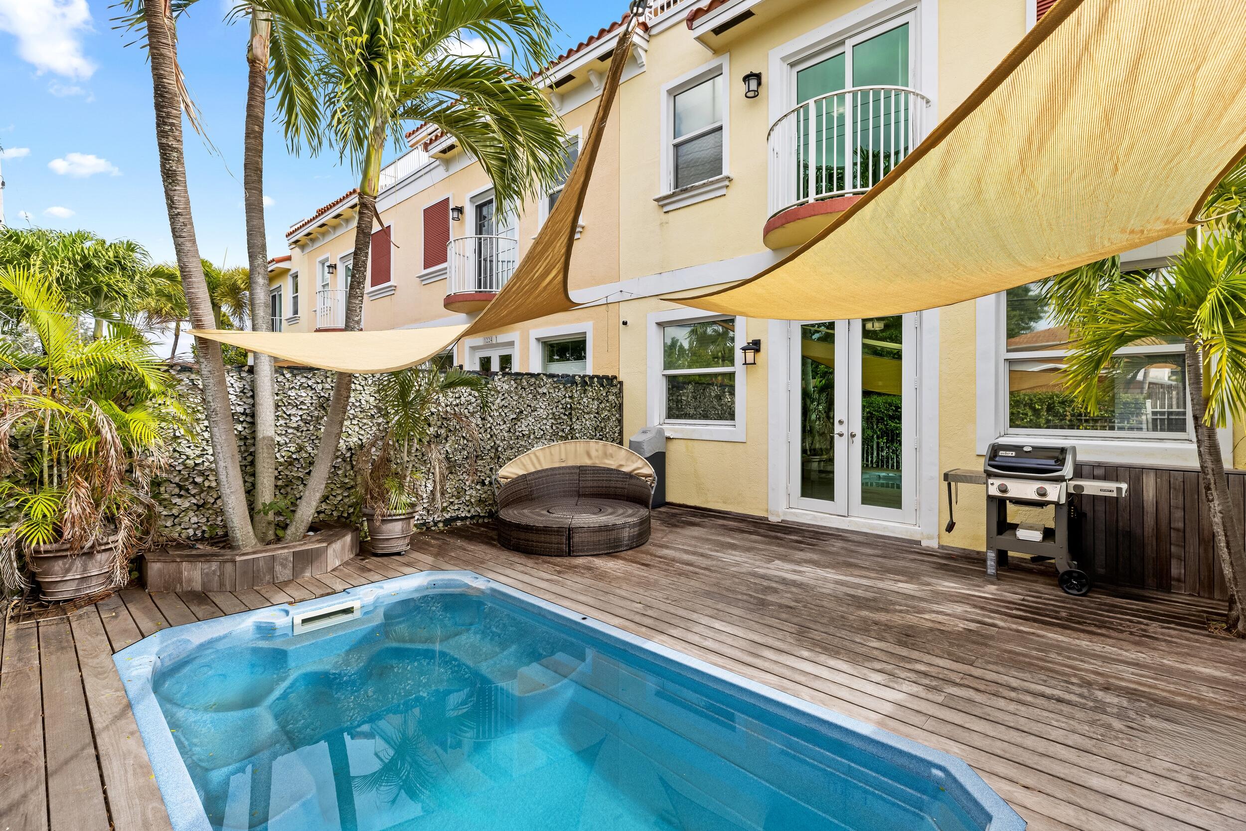 LAKE RIDGE ADD - Residential