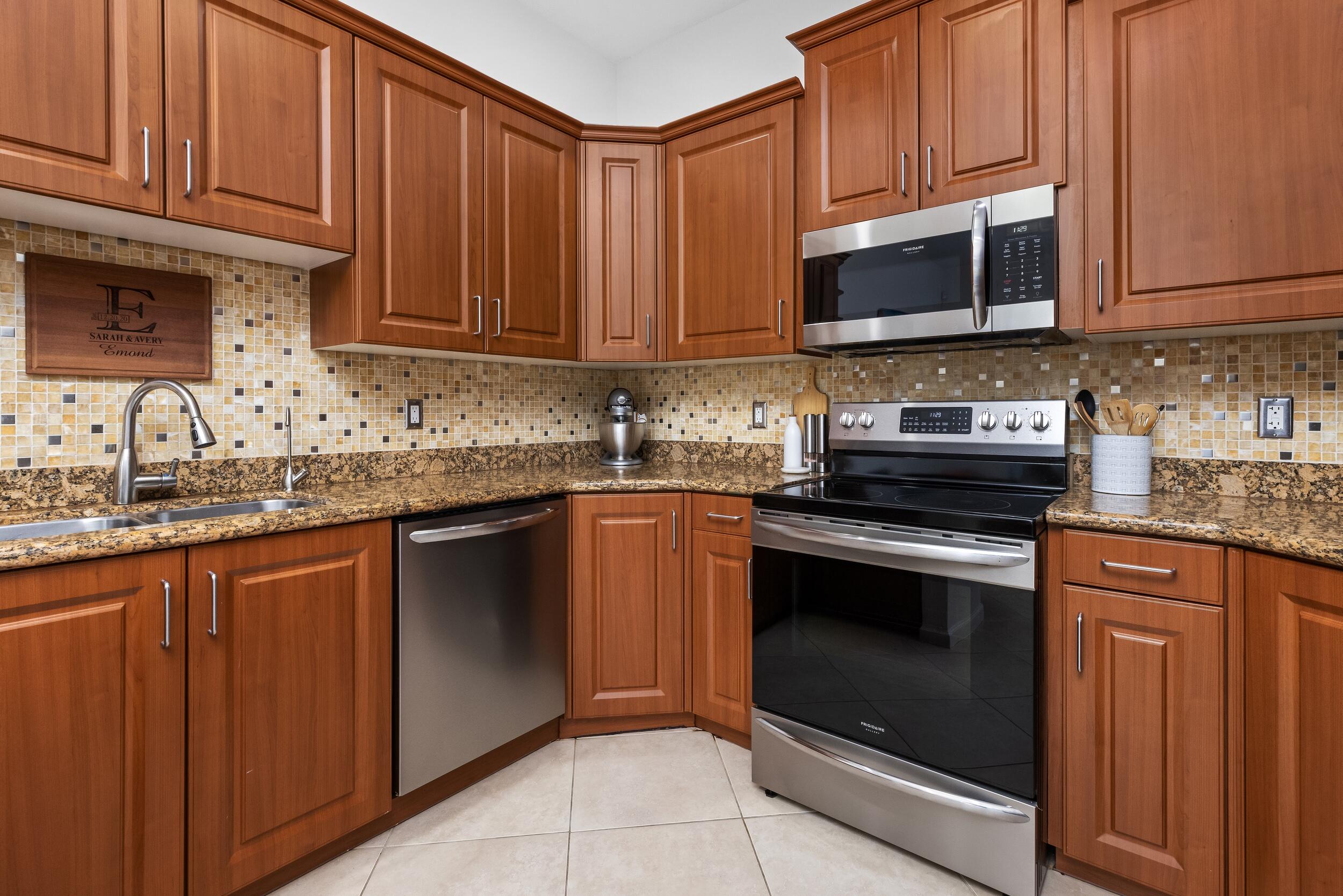 LAKE RIDGE ADD - Residential