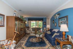 THE FALLS - Residential