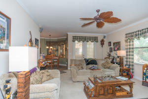 THE FALLS - Residential