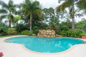 THE FALLS - Residential