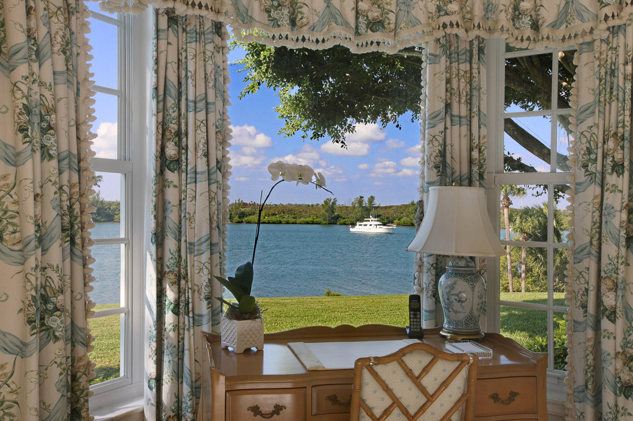 Jupiter Island - Residential