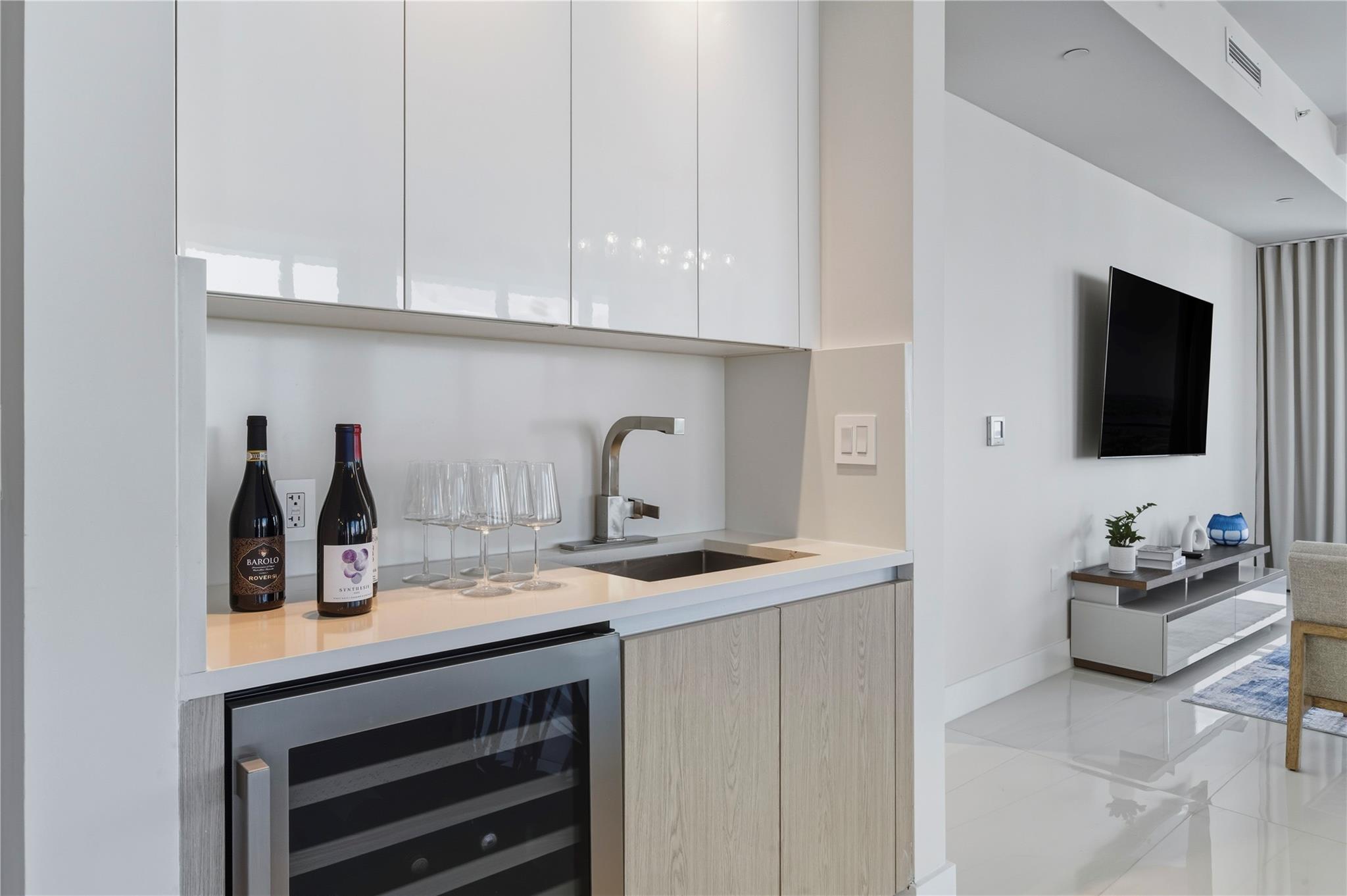 Lynch John B - Residential Lease