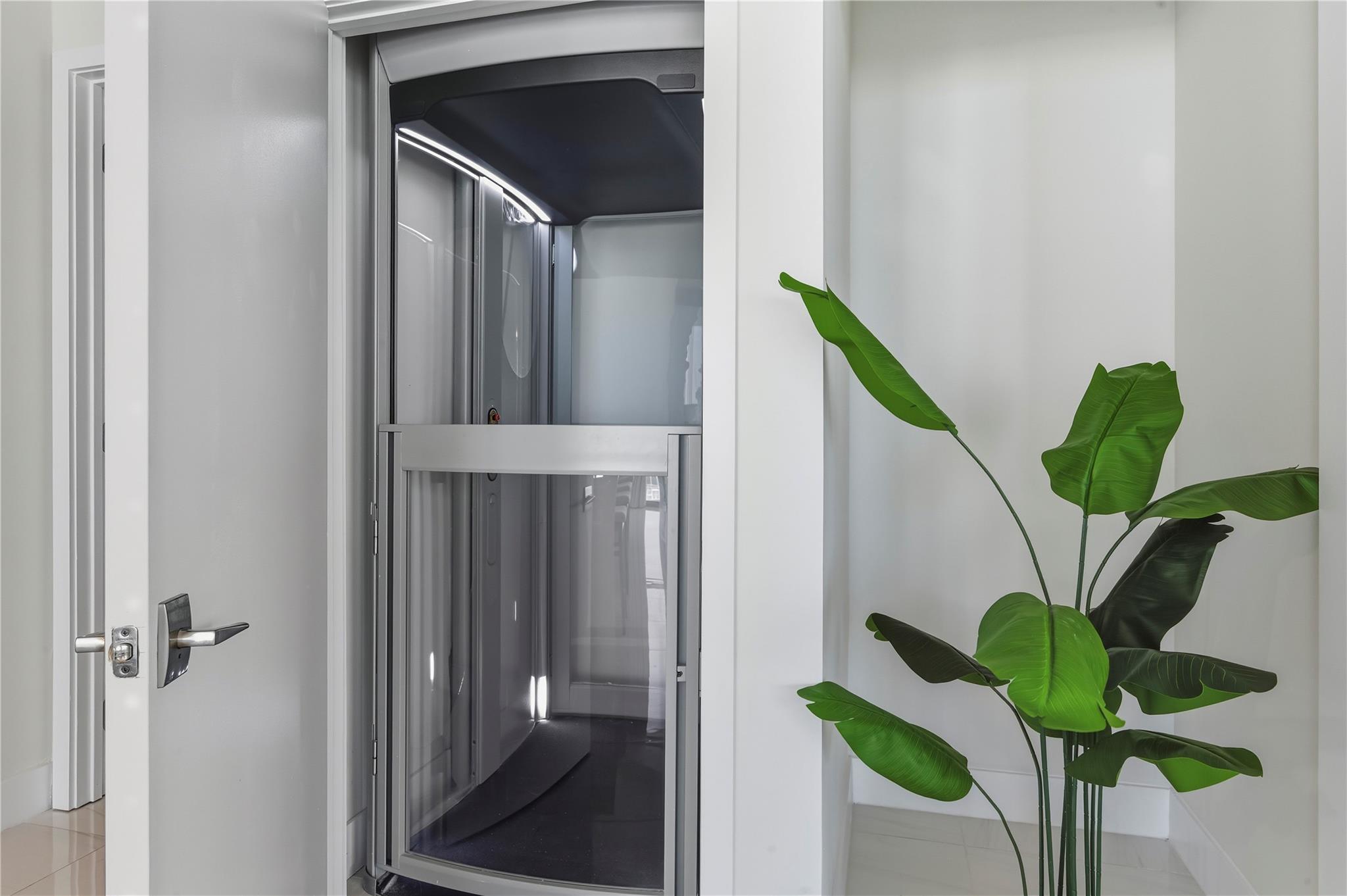 Lynch John B - Residential Lease