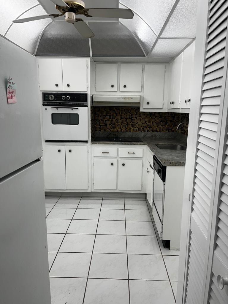 KENNEDY HOUSE CONDO - Residential Lease