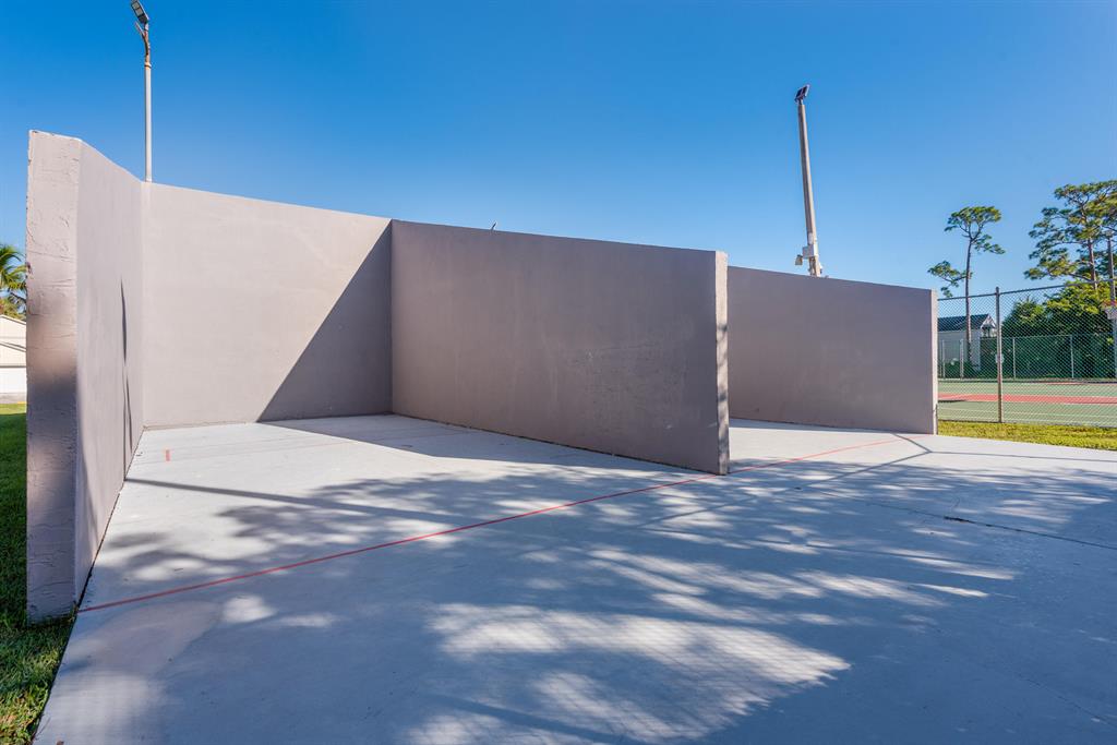 VICTORIA WOODS 1 - Residential