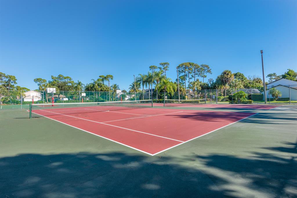 VICTORIA WOODS 1 - Residential