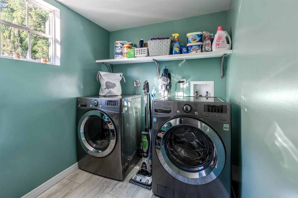 VICTORIA WOODS 1 - Residential