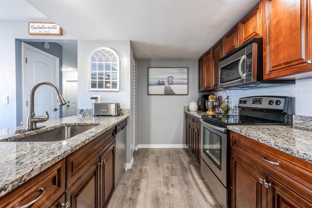 VICTORIA WOODS 1 - Residential