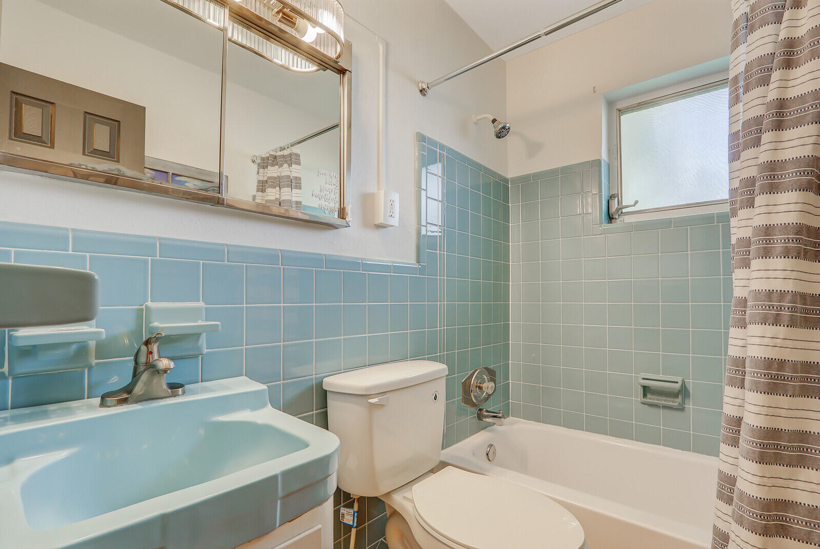 NORTH HOBE SOUND SHORES - Residential Lease