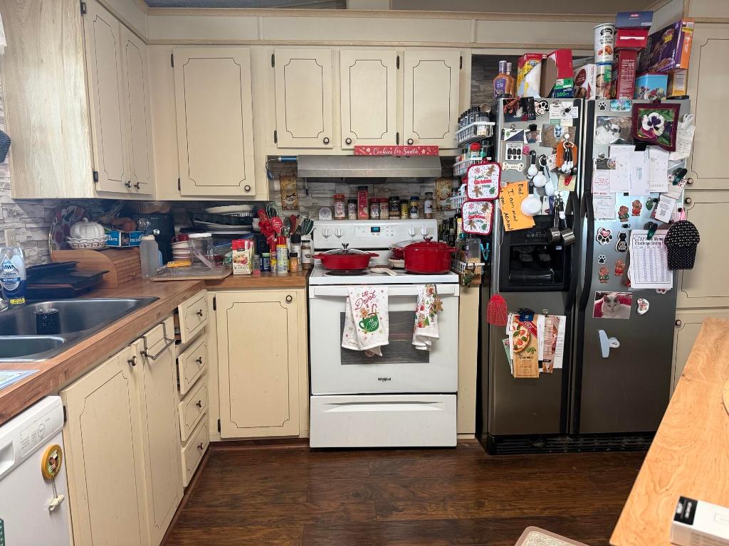 Spanish Lakes Country Club Village - Residential