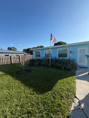 Single Family Residence at 5040 SE FRONT Avenue