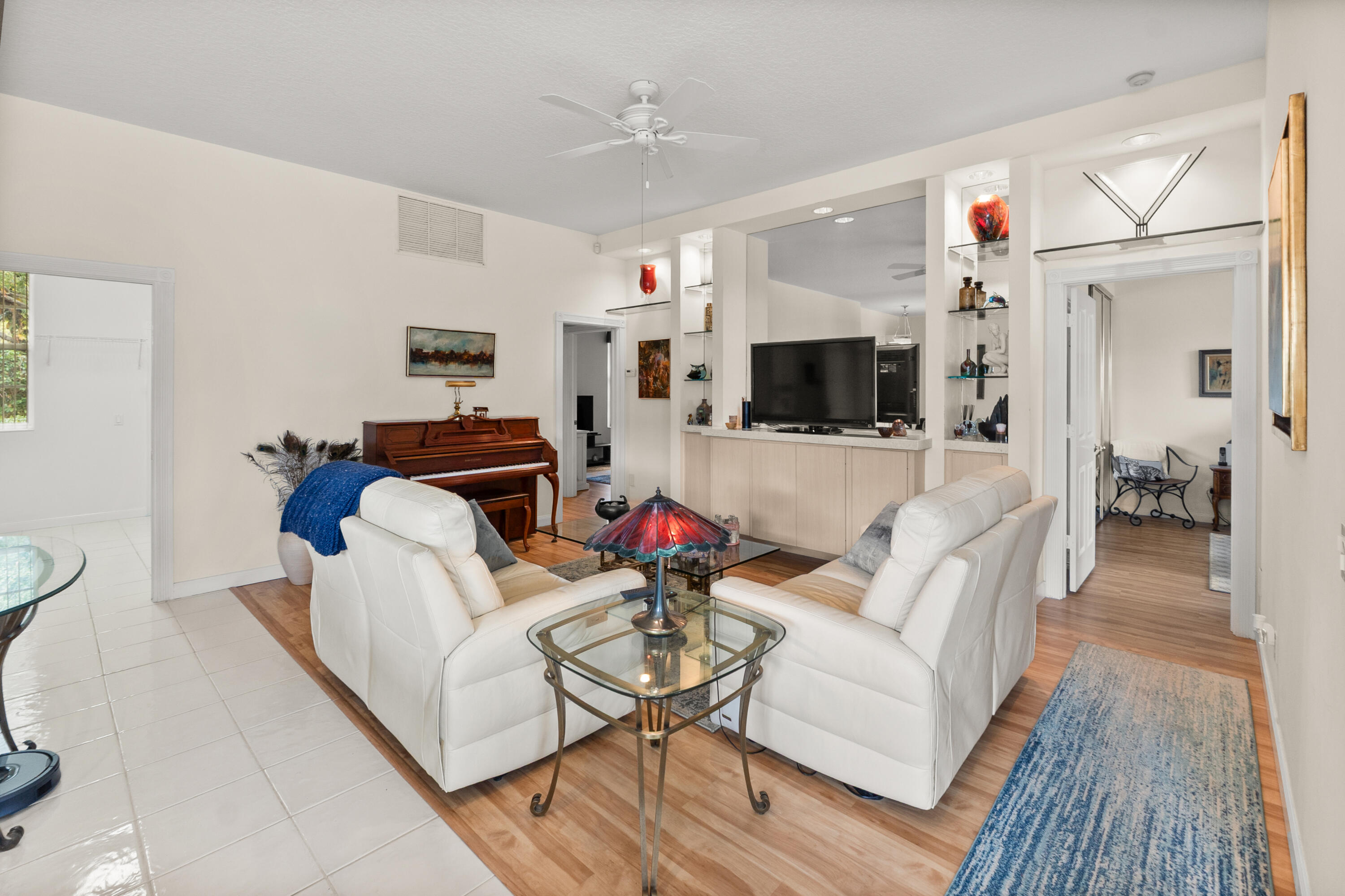 LAKE CATHERINE - Residential