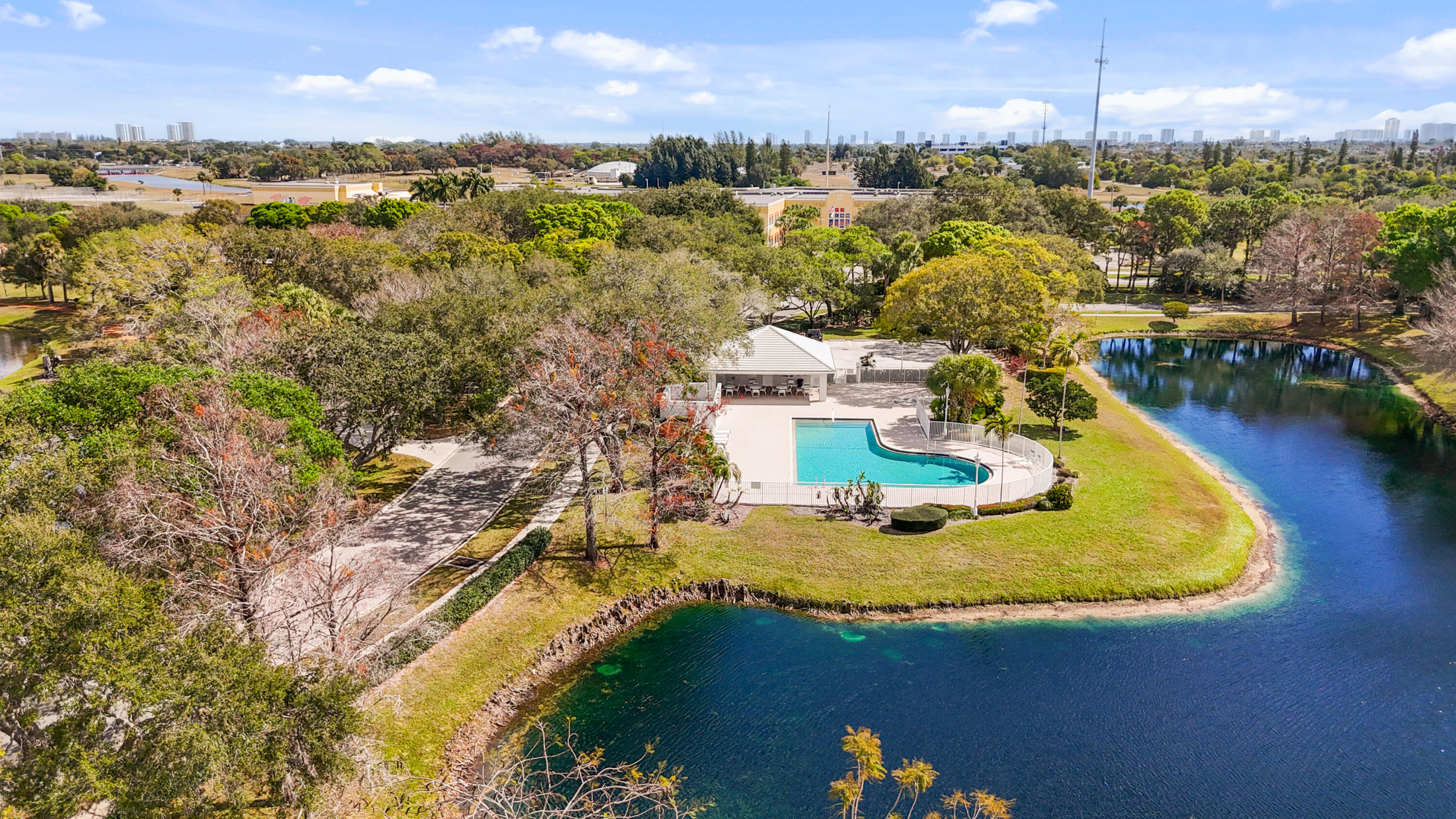 LAKE CATHERINE - Residential