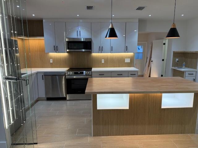 COVE 3RD SEC - Residential Lease