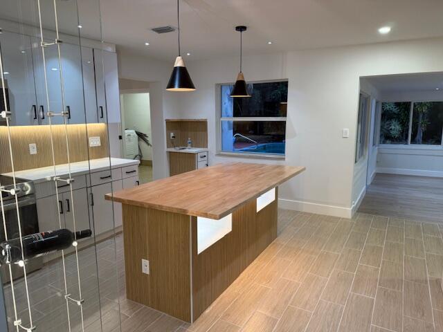 COVE 3RD SEC - Residential Lease