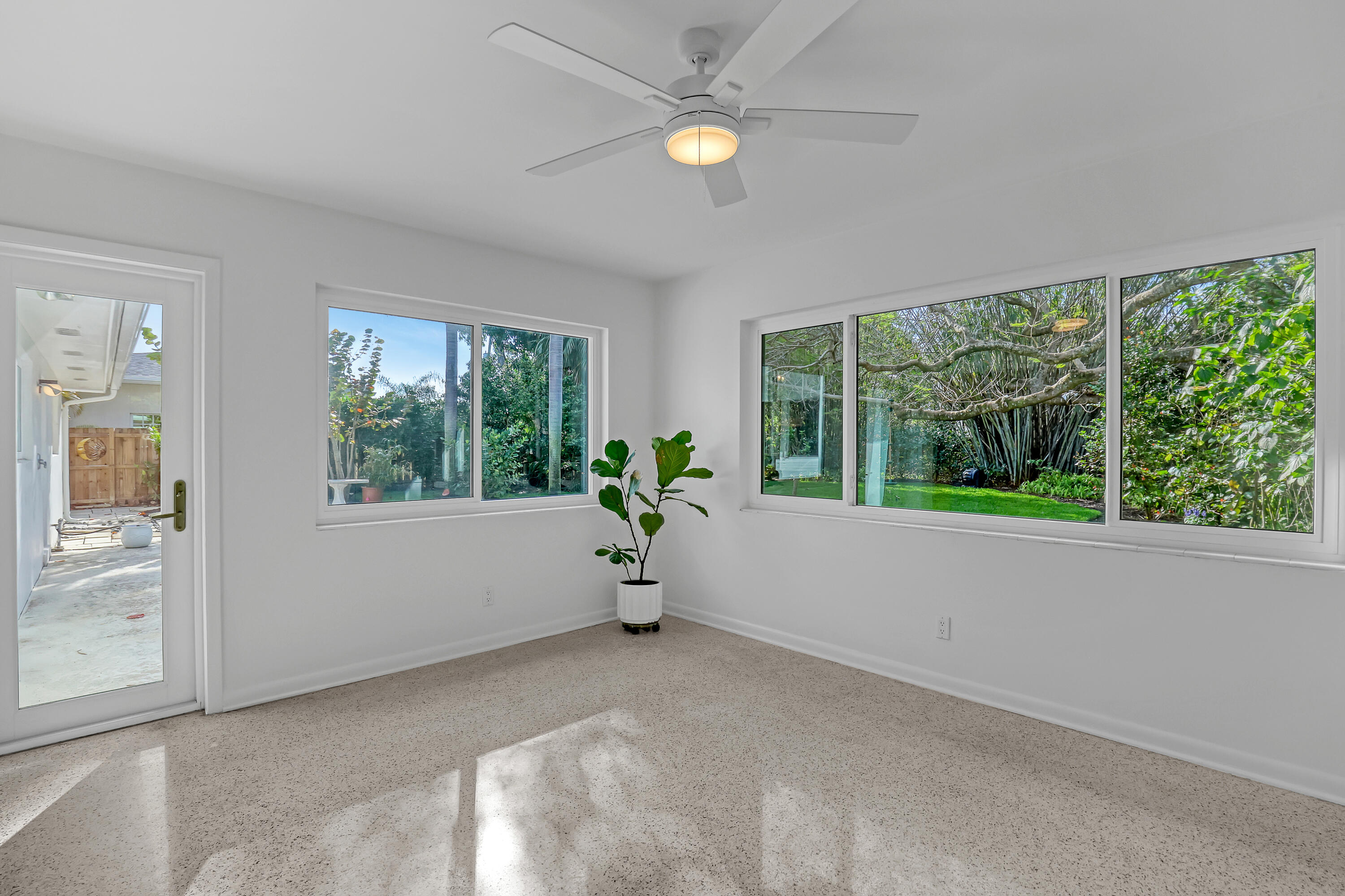 NORTH PALM BEACH VILLAGE OF 1 - Residential