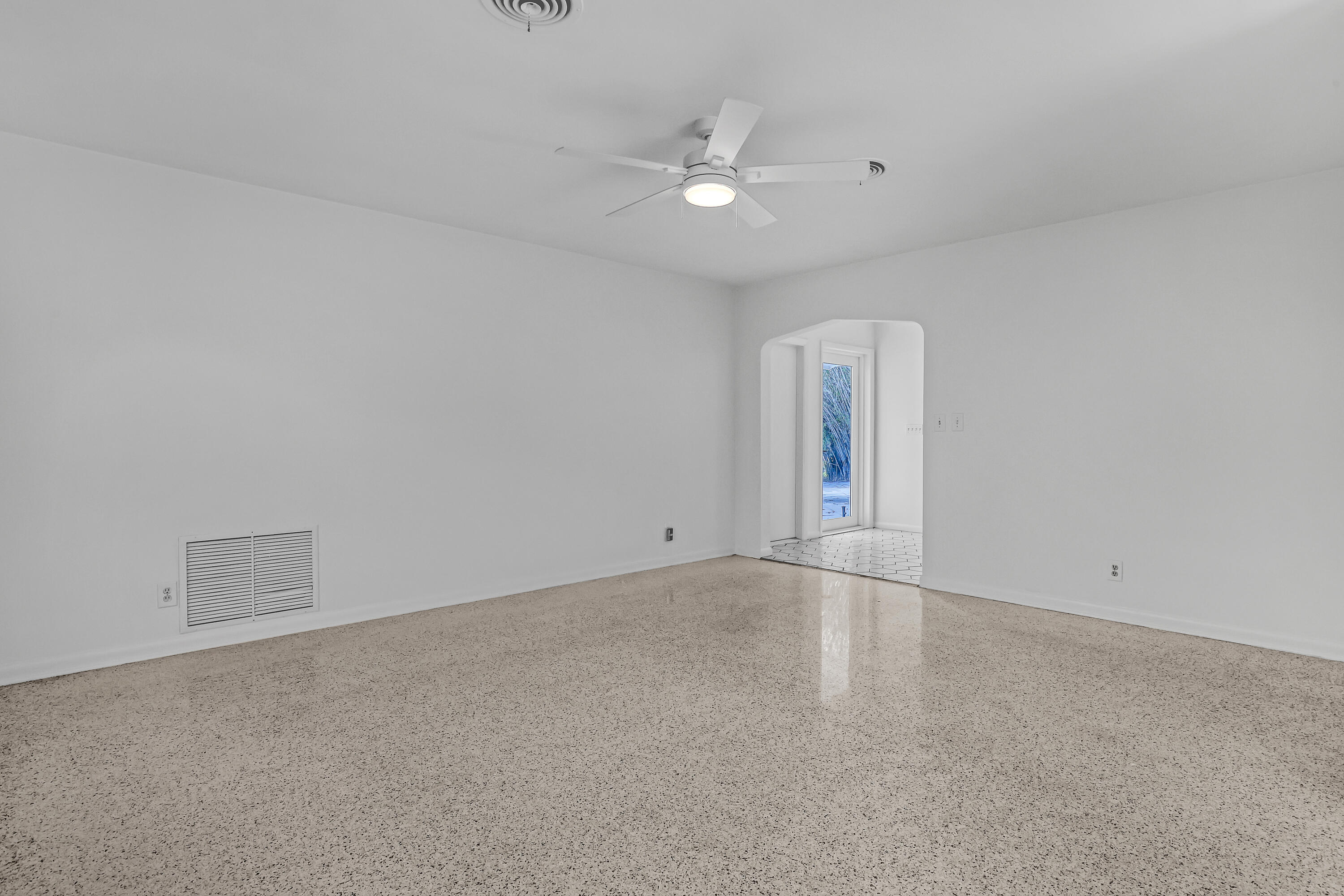 NORTH PALM BEACH VILLAGE OF 1 - Residential