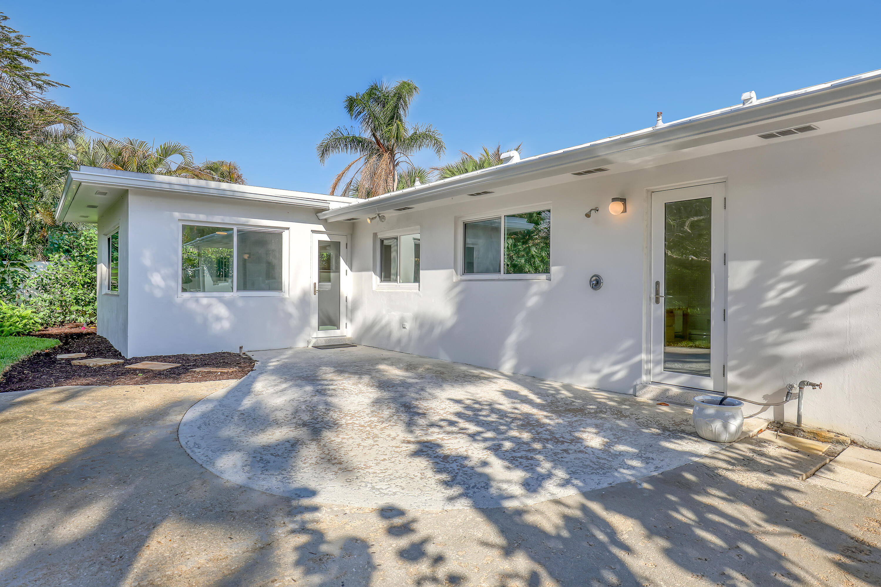 NORTH PALM BEACH VILLAGE OF 1 - Residential