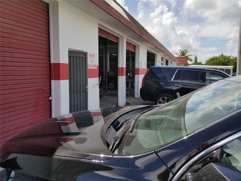 1475 1WAY Deerfield Beach FL 33441