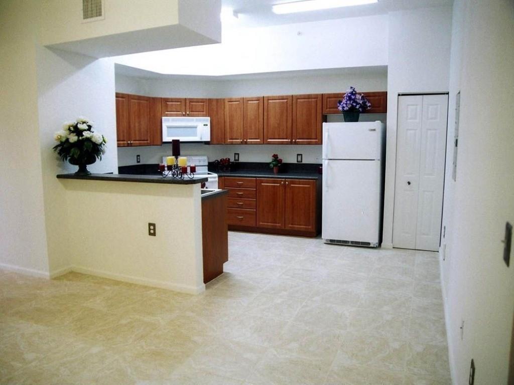 RIVERSIDE VILLAS AT CORAL - Residential