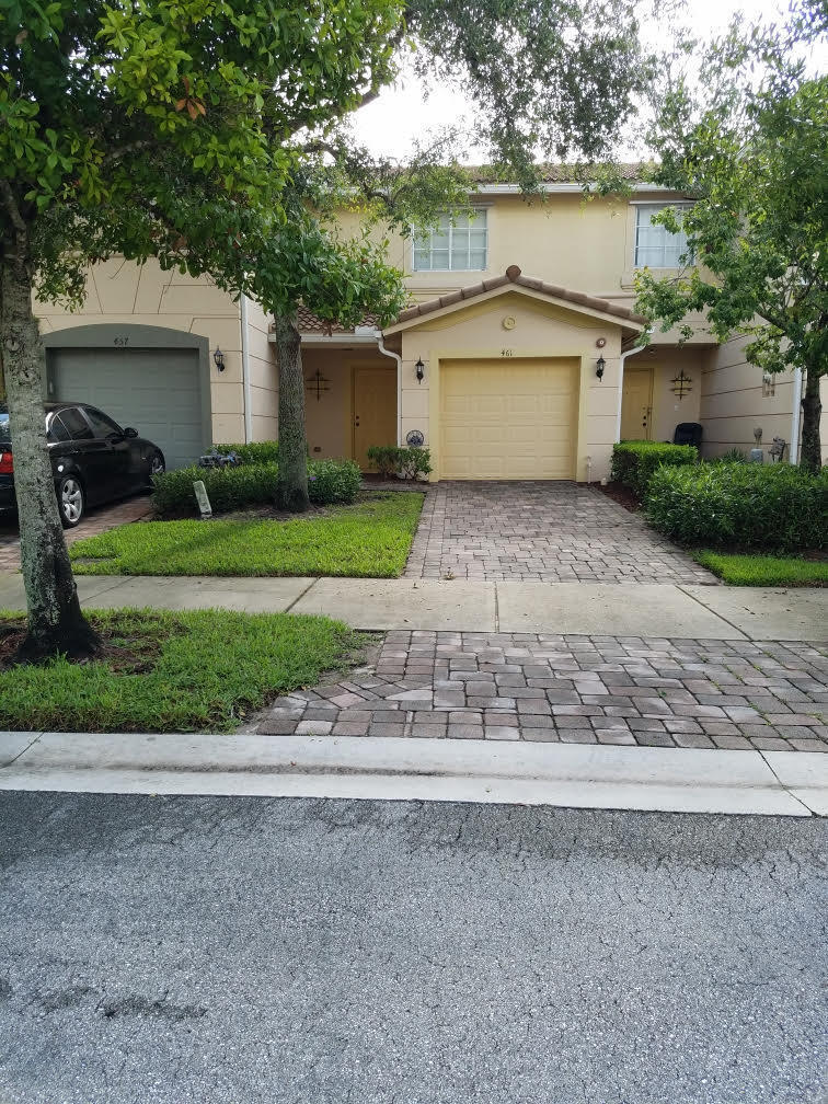 MARTINS CROSSING - Residential