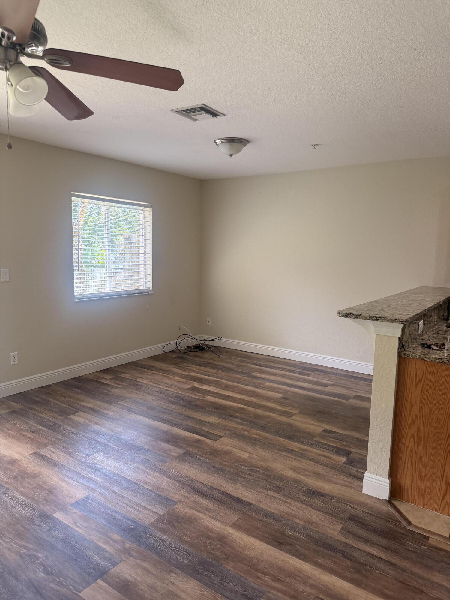 MARTINS CROSSING - Residential