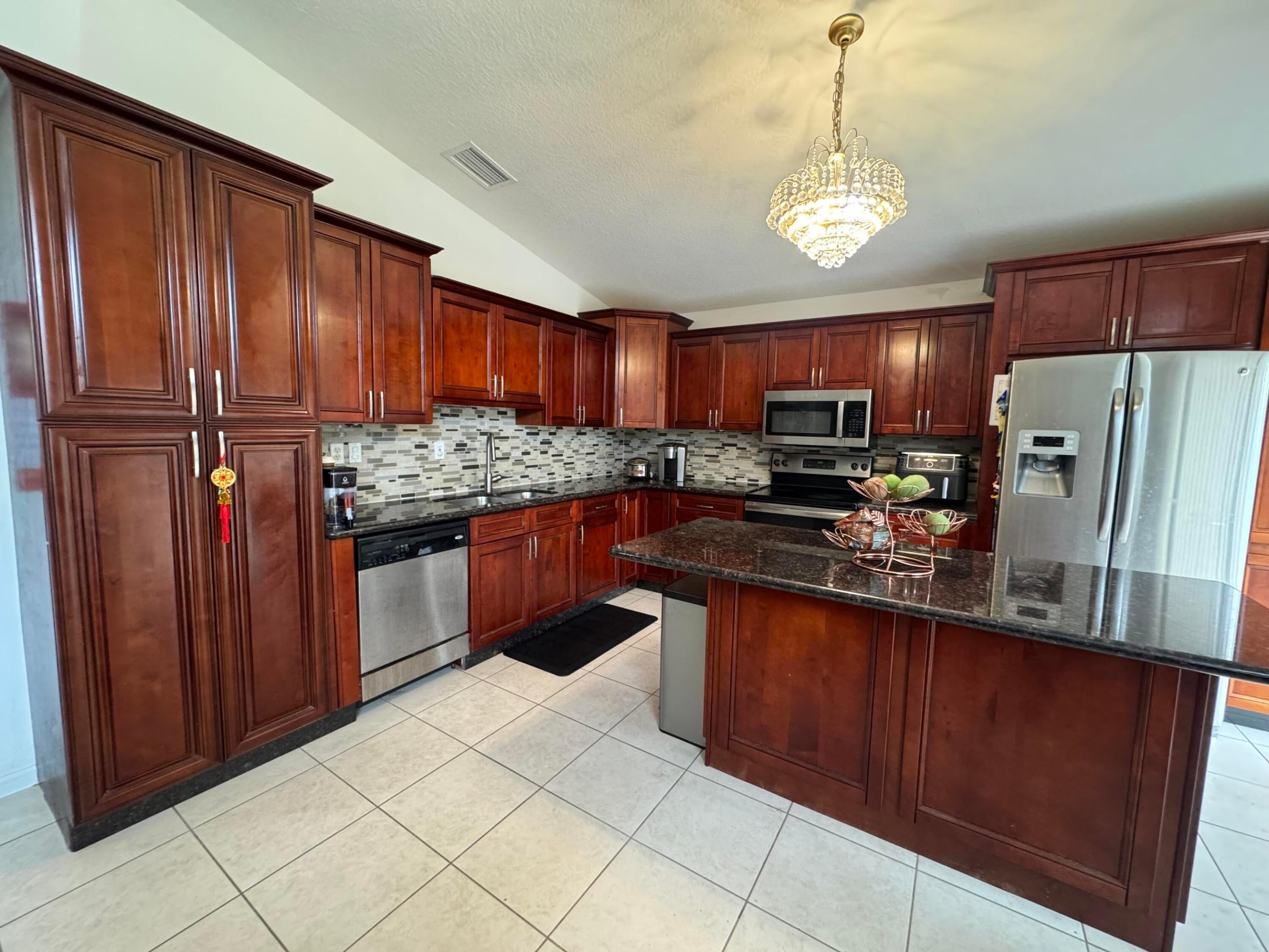 5076 Nautica Lake Circle