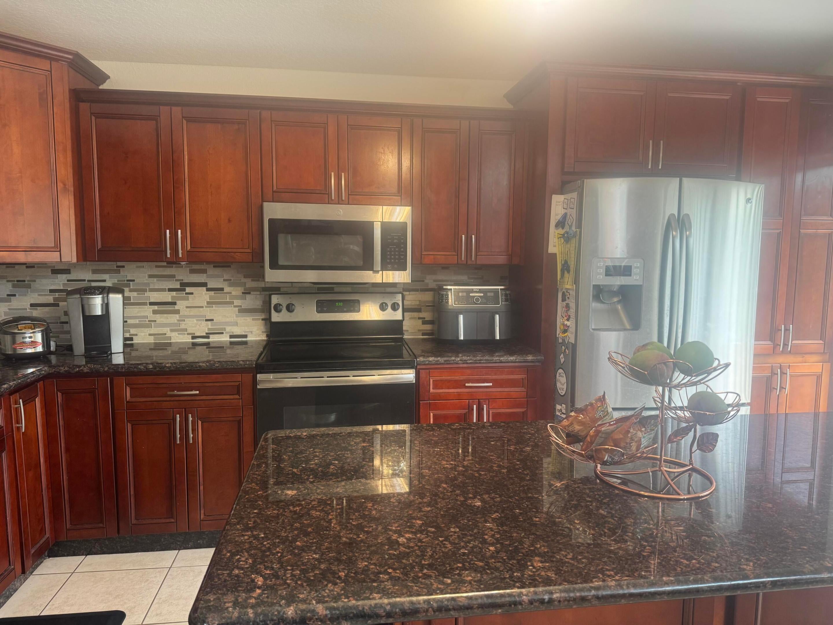 5076 Nautica Lake Circle