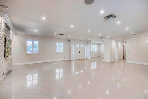 Tiny photo for 1123 SE 14th Avenue, Deerfield Beach, FL 33441 (MLS # B26082769)