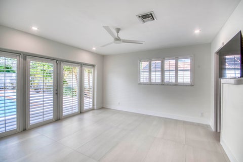 Tiny photo for 1123 SE 14th Avenue, Deerfield Beach, FL 33441 (MLS # B26082769)