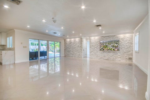 Tiny photo for 1123 SE 14th Avenue, Deerfield Beach, FL 33441 (MLS # B26082769)