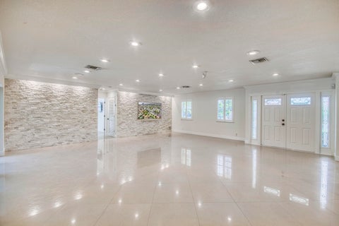 Tiny photo for 1123 SE 14th Avenue, Deerfield Beach, FL 33441 (MLS # B26082769)