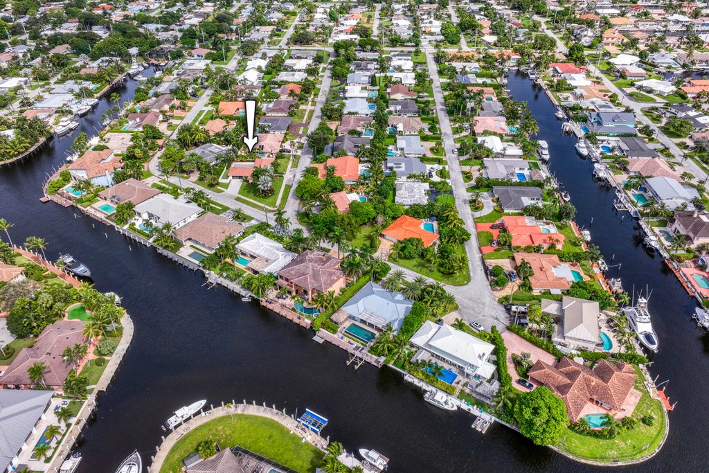 Photo of 1123 SE 14th Avenue, Deerfield Beach, FL 33441 (MLS # B26082769)