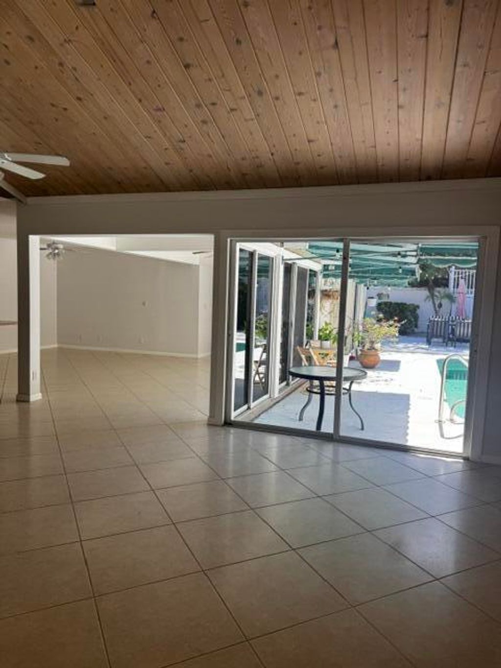 Photo of 112 E Coral Fish Lane, Jupiter, FL 33477 (MLS # B26032102)
