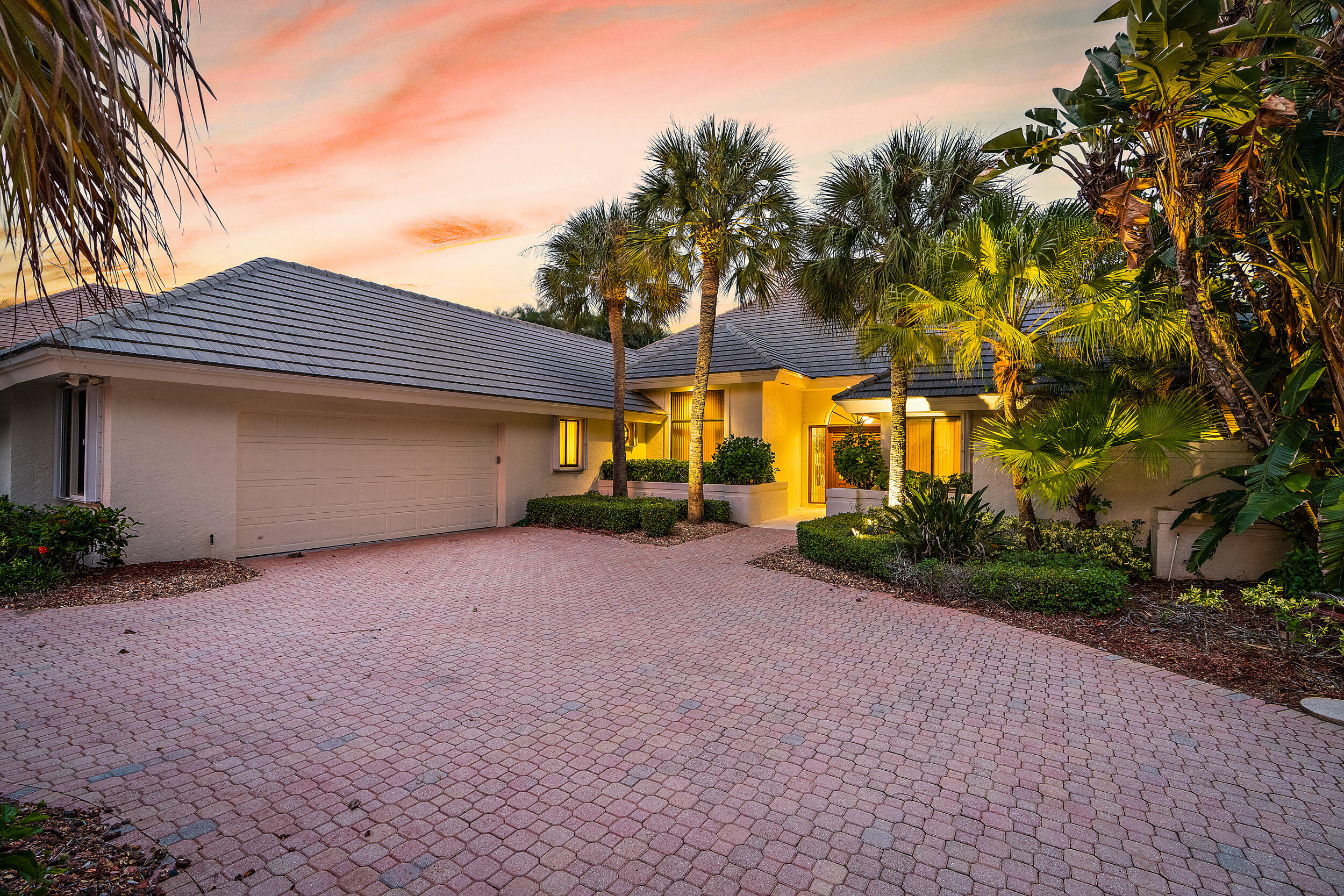 Admirals Cove - Residential