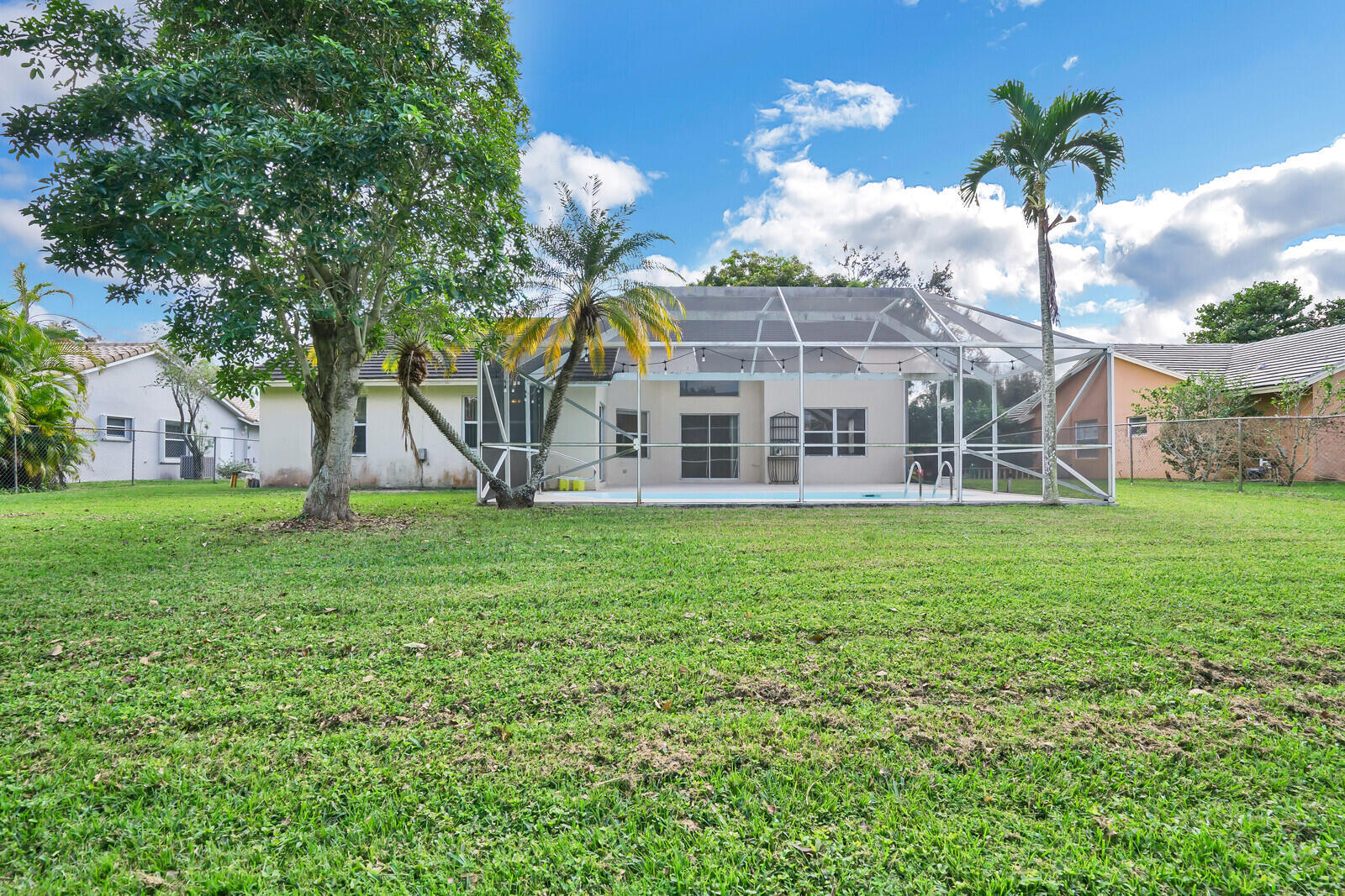 WHITEHORSE ESTATES - Residential Lease