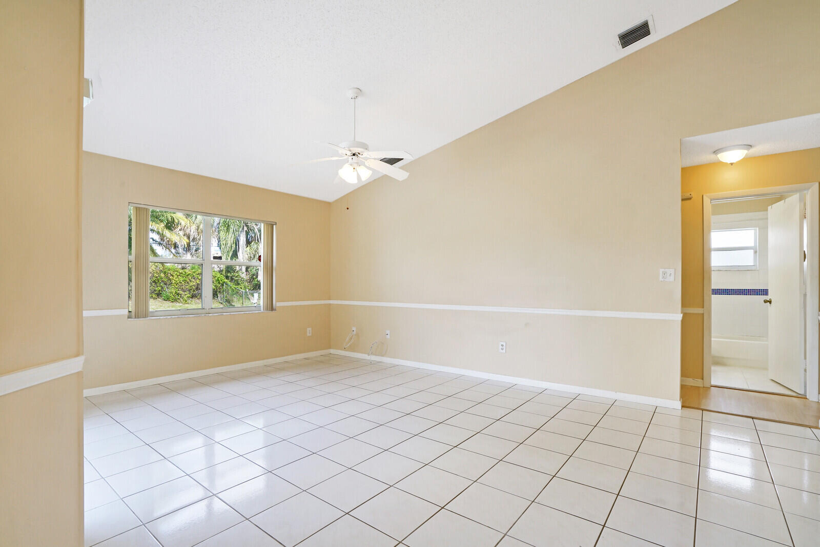 WHITEHORSE ESTATES - Residential Lease