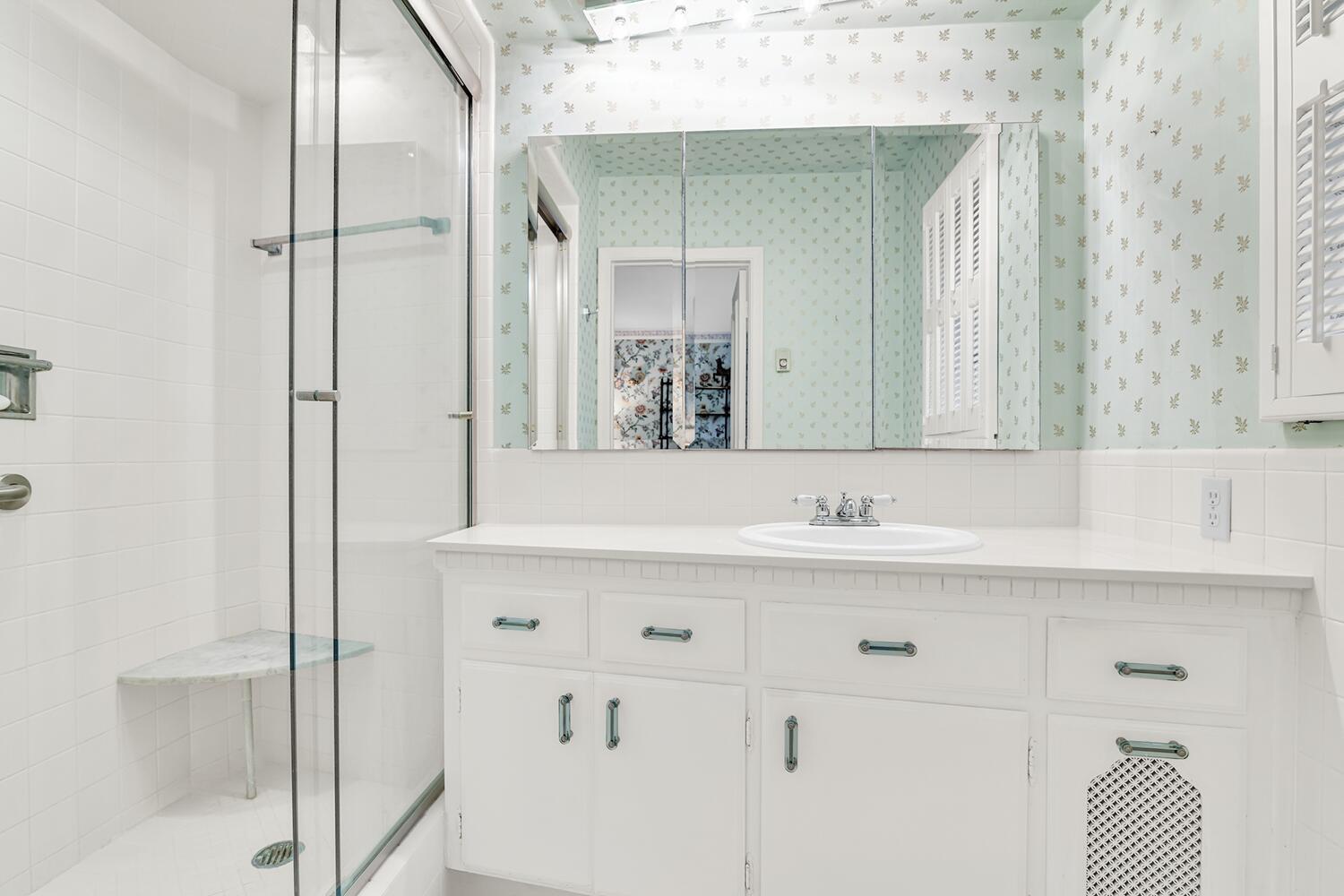 ROYAL PALM YACHT & COUNTR - Residential