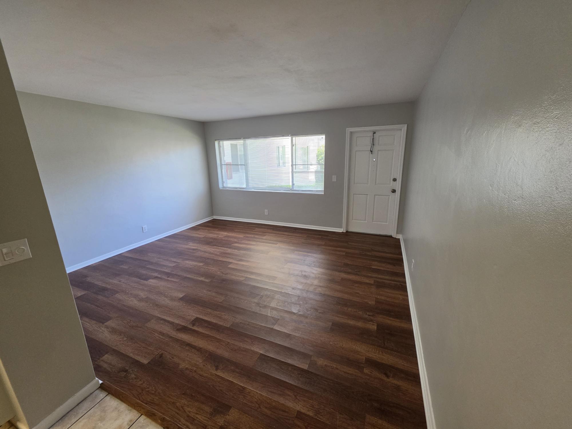 MURRY HILLS APT BLDG CONDO - Residential