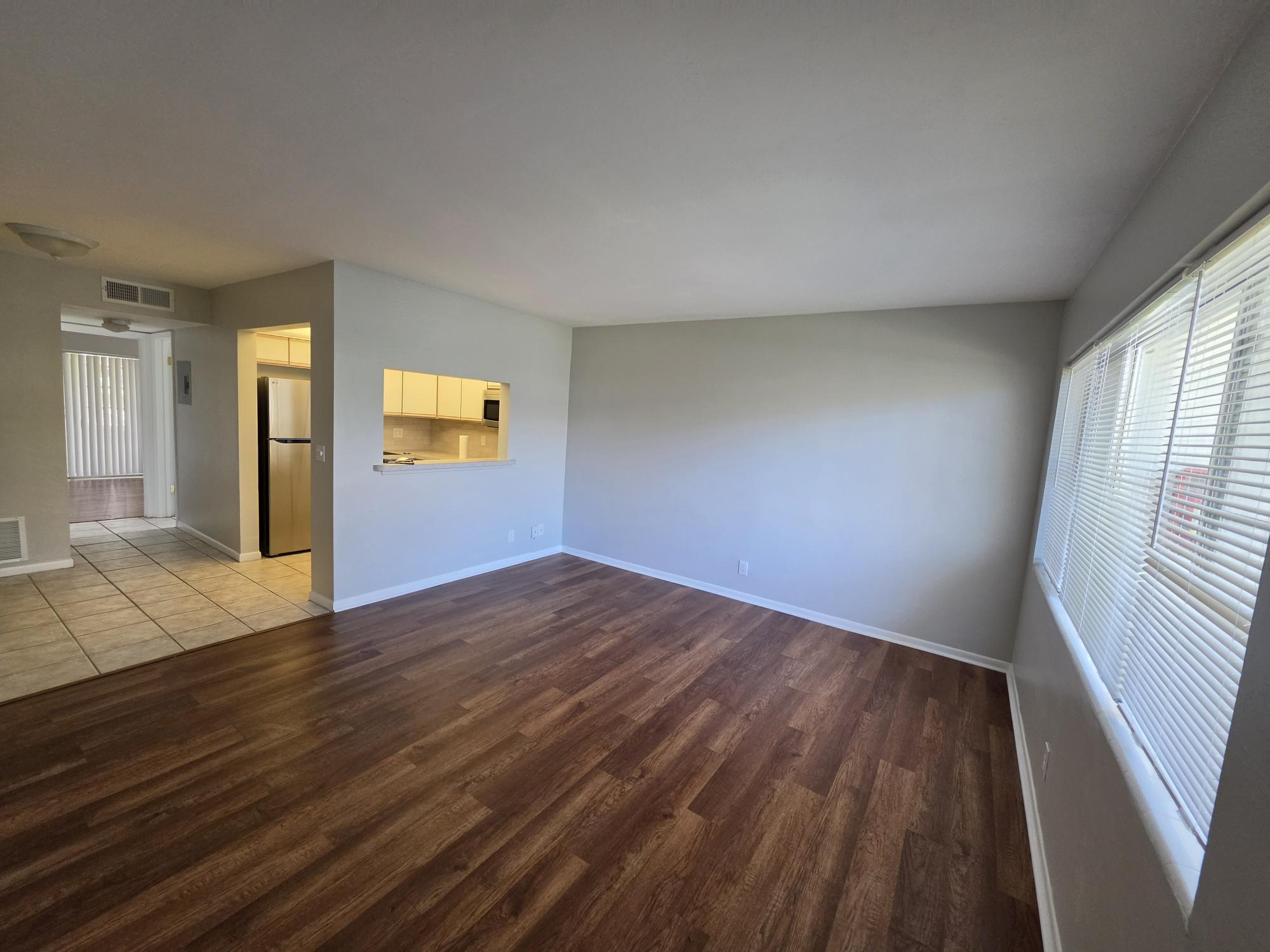 MURRY HILLS APT BLDG CONDO - Residential