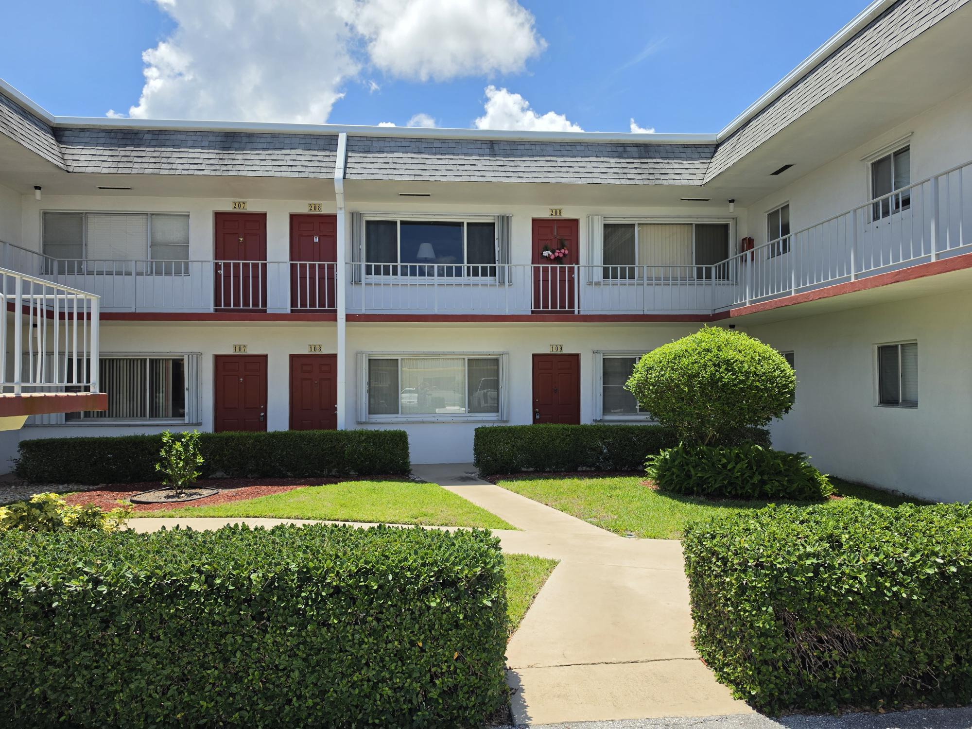 MURRY HILLS APT BLDG CONDO - Residential