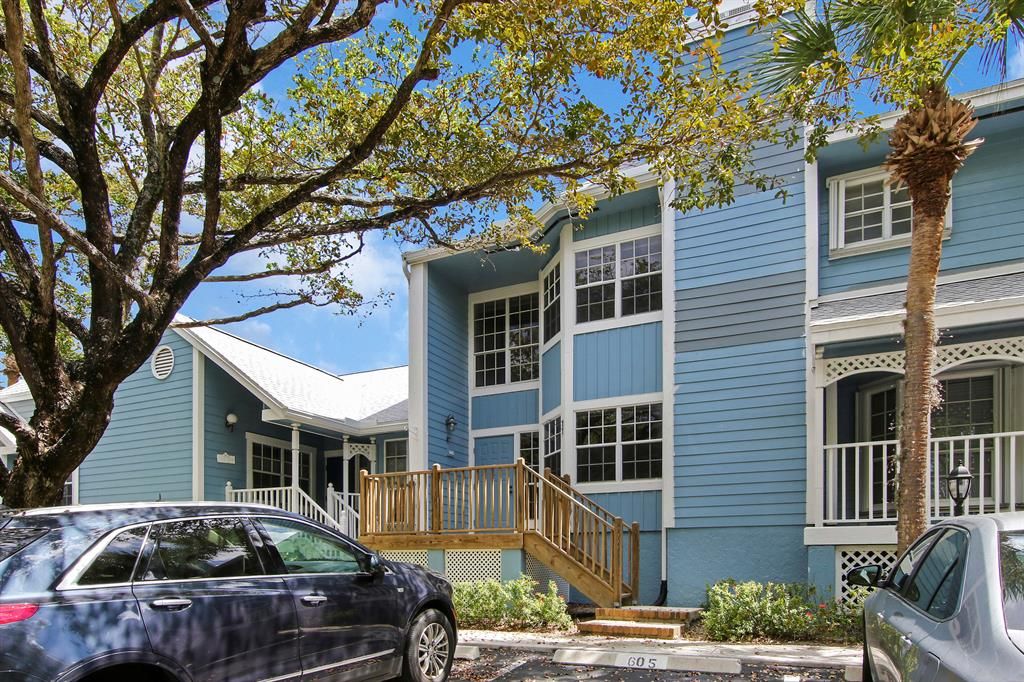 Photo of 605 Ocean Dunes Circle, Jupiter, FL 33477 (MLS # R10700793)