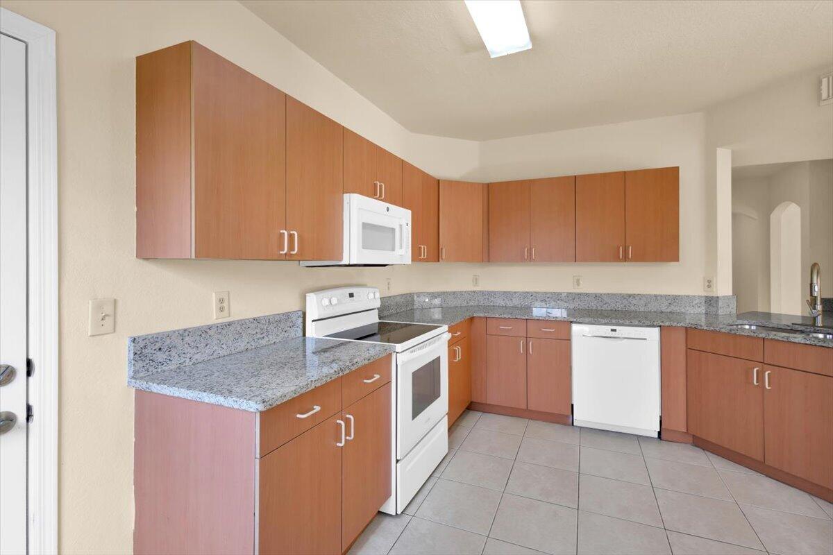 THE BELMONT II AT ST LUCIE WEST, A CONDOMINIUM - Residential