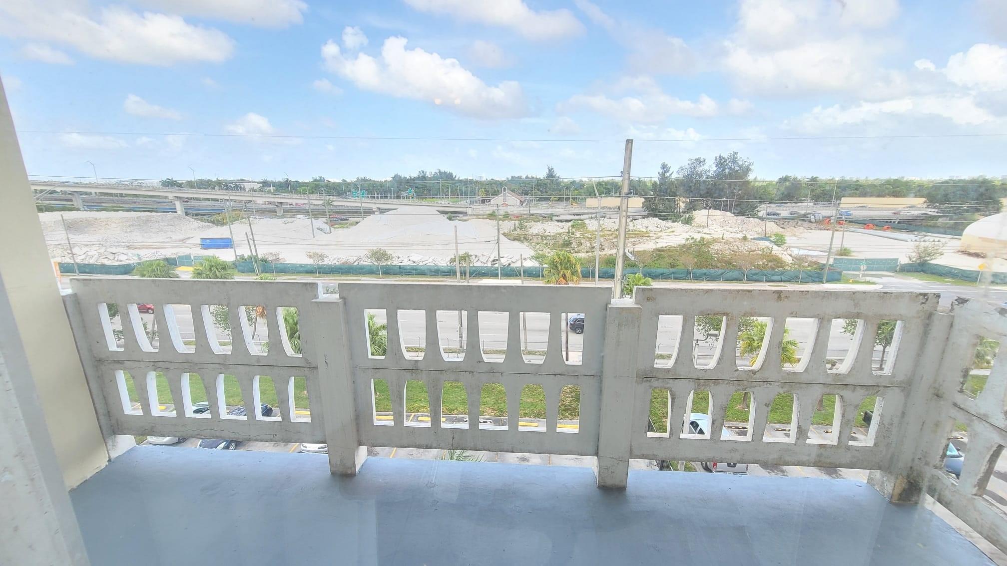 Parkway Towers Condo Bldg - Residential Lease