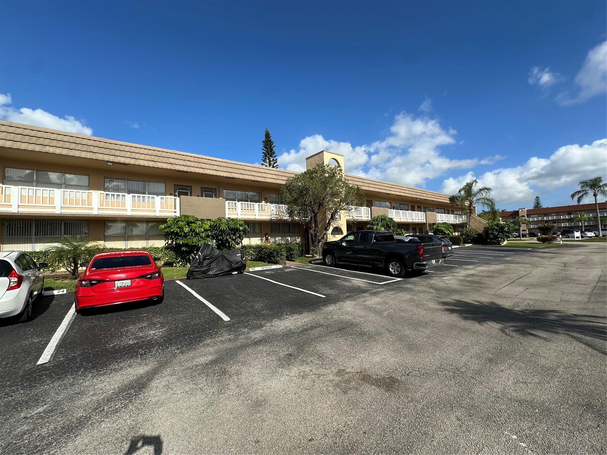 Sunrise Lakes - Residential