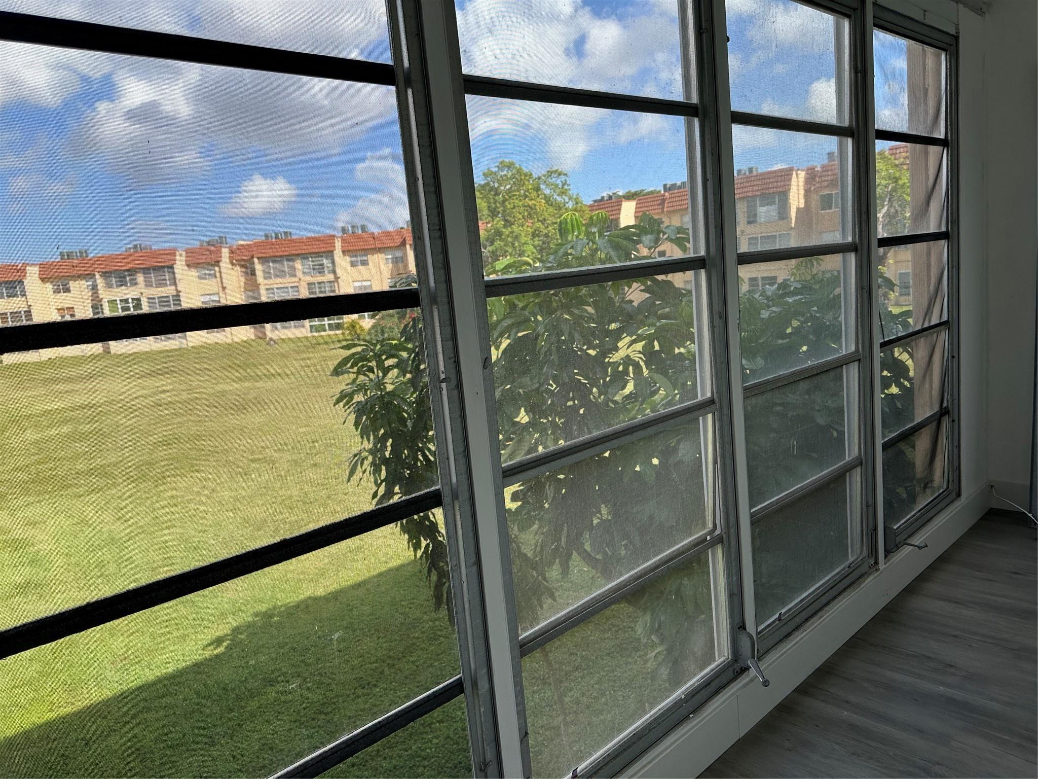 Sunrise Lakes - Residential