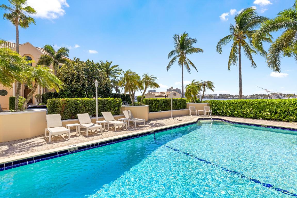 LAKE TOWERS CONDO - Residential