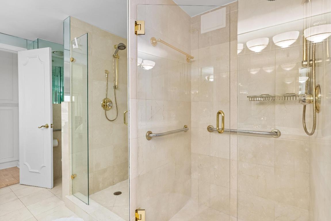 LAKE TOWERS CONDO - Residential