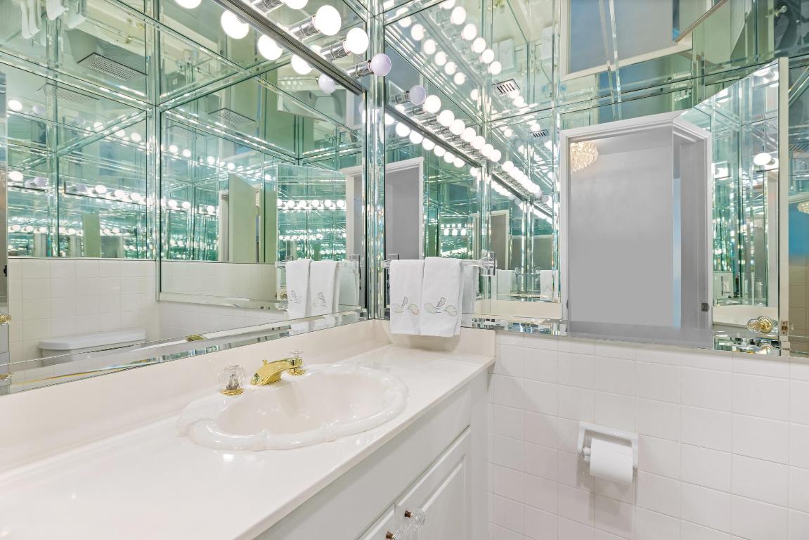 LAKE TOWERS CONDO - Residential